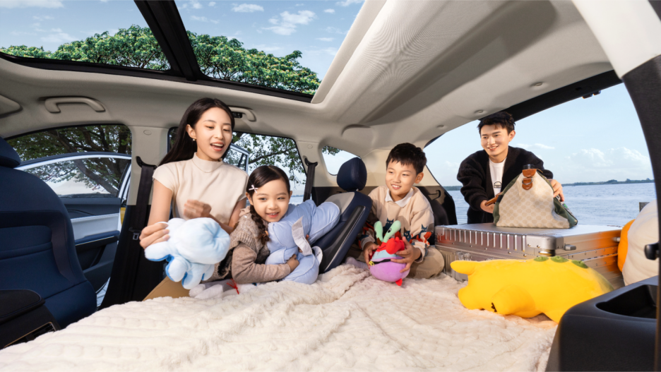 9.98-14.98万元  大七座电混SUV  J9九游会X8 E家正式上市1233.png
